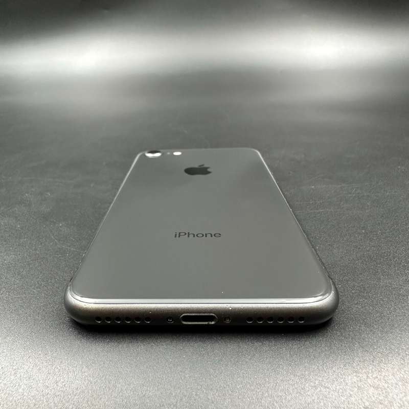 iPhone 8 64GB Space Grey