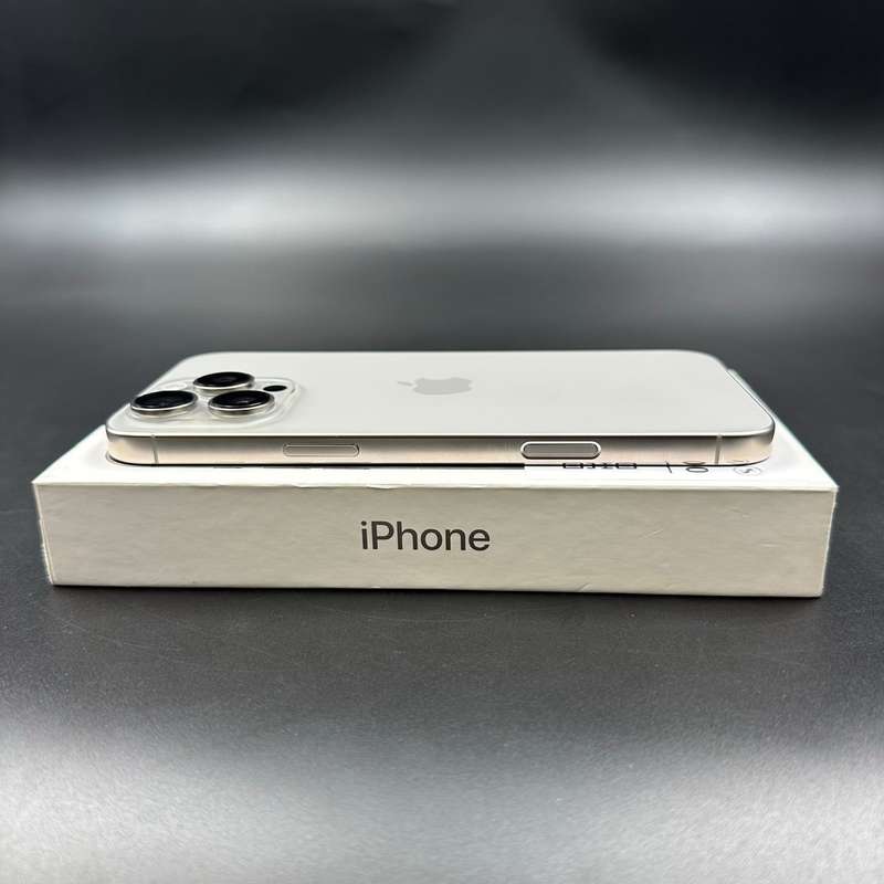 iPhone 16 Pro Max 256GB Natural Titanium