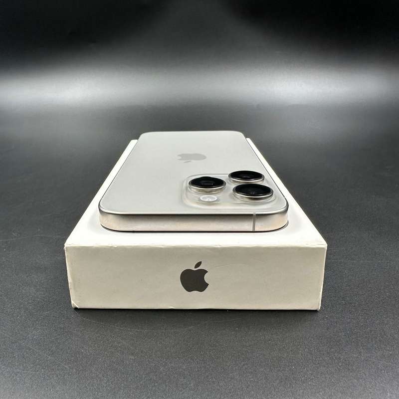 iPhone 16 Pro Max 256GB Natural Titanium