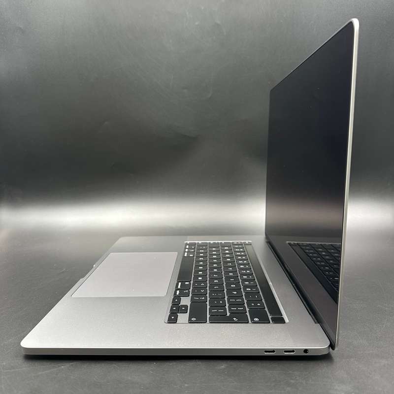 Macbook Pro 16" 2019 | 2,6GHz i7 | 16GB | 512GB Space Grey