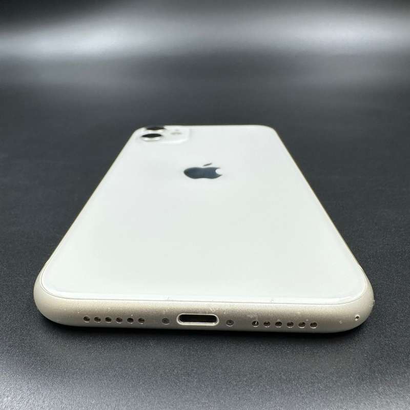 iPhone 11 64GB White