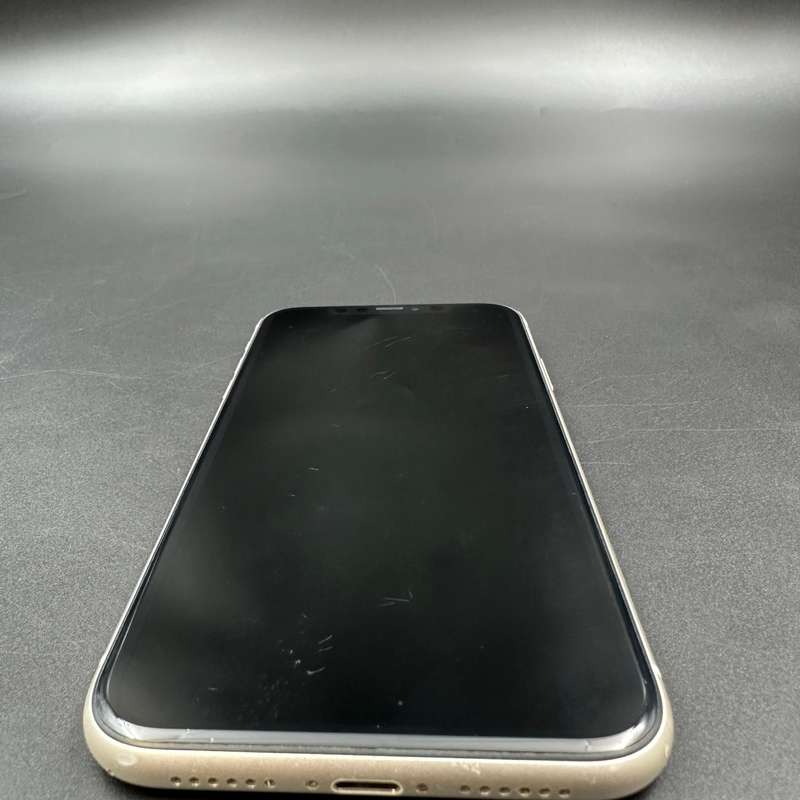 iPhone 11 64GB White