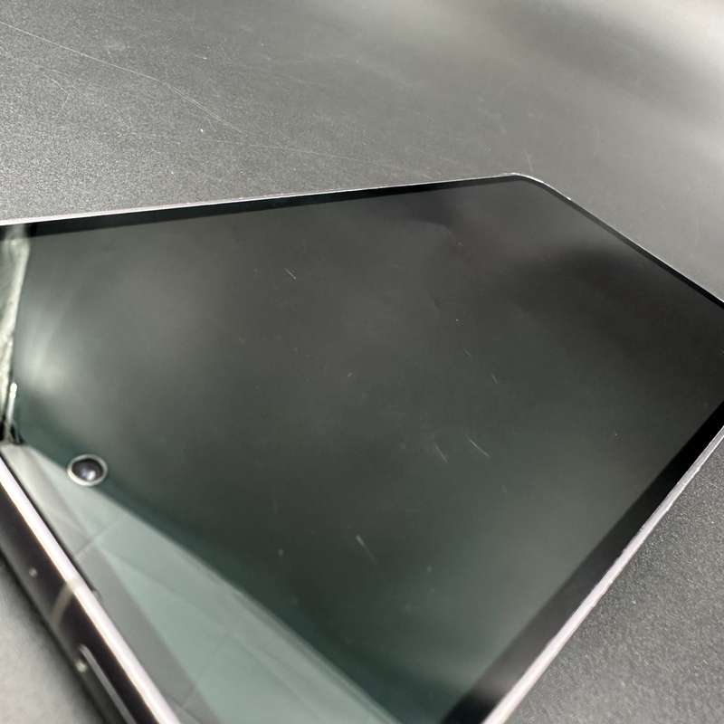 Samsung Galaxy S23 FE 256GB Phantom Black (Cracked Back)