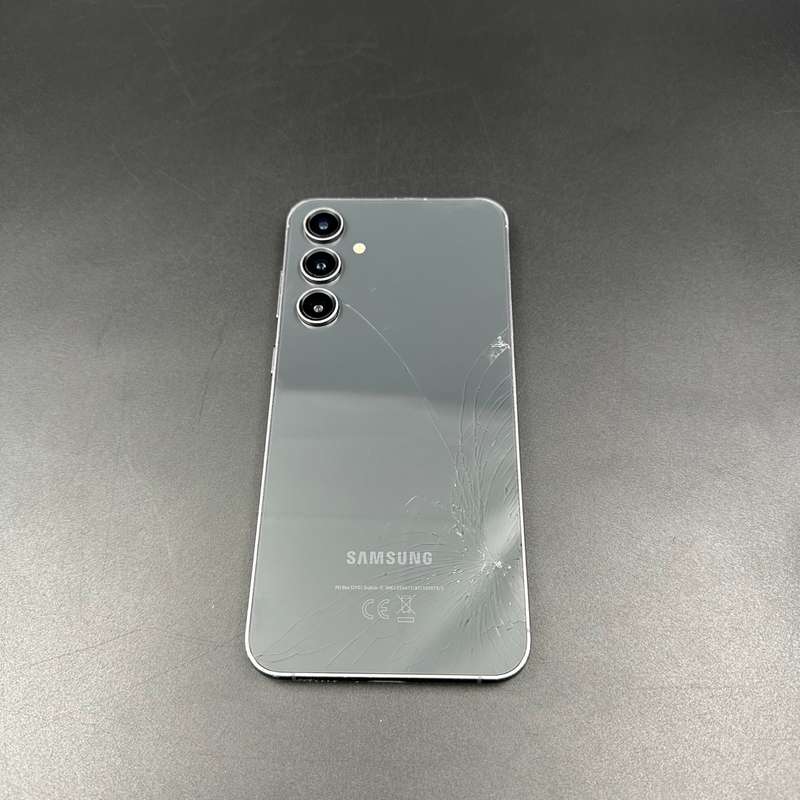 Samsung Galaxy S23 FE 256GB Phantom Black (Cracked Back)