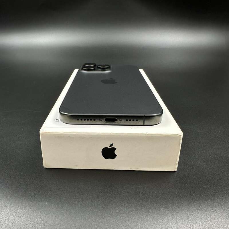 iPhone 15 Pro Max 512GB Black Titanium