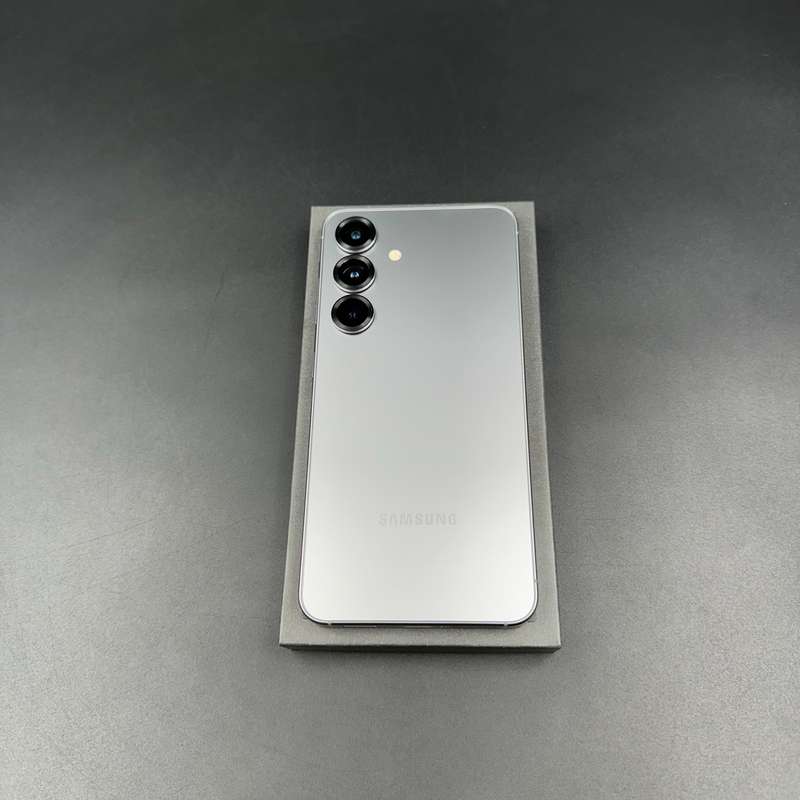 Samsung Galaxy S25 256GB Silver Shadow