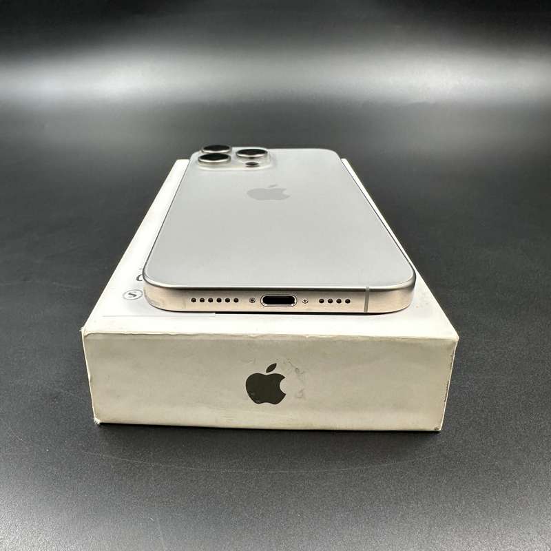 iPhone 15 Pro Max 512GB Natural Titanium