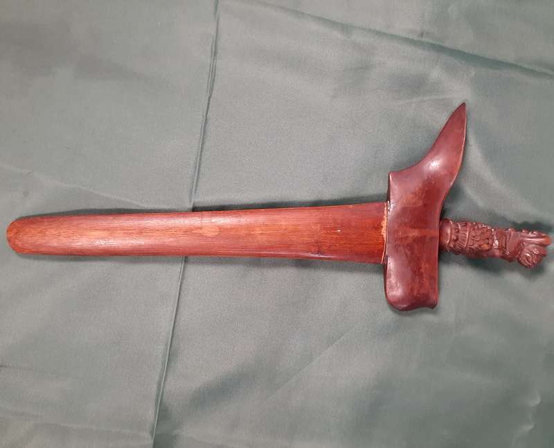 Indonesian eastern Bali Kris - dagger knife - with turtle shell