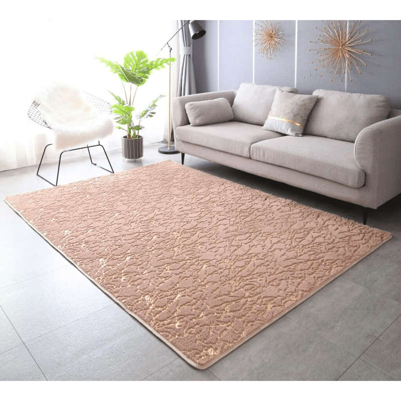 Soft Rug With Marble Gold Finish