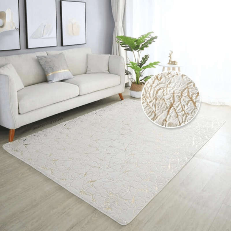 Soft Rug With Marble Gold Finish