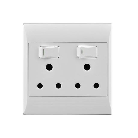 Socket 16A 4X4 Double White E/Mate