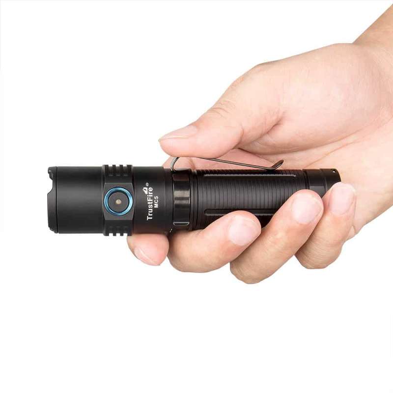 TrustFire MC5, 3300lumen, 362m Throw, Rechargeable