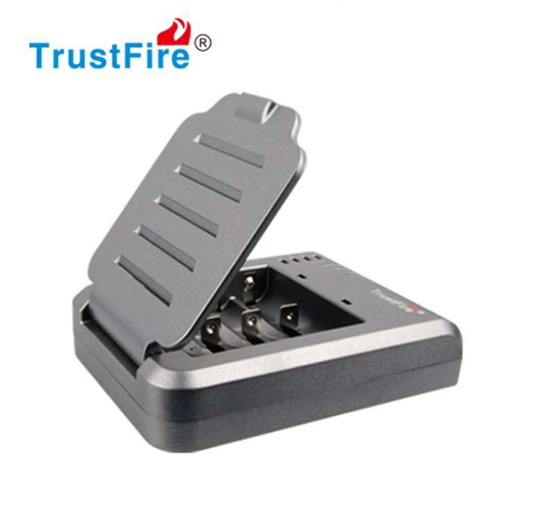 TrustFire TR-003 Charger 4-Slot 500mA for Li-ion Batteries