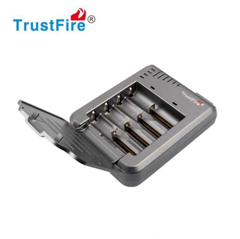 TrustFire TR-003 Charger 4-Slot 500mA for Li-ion Batteries