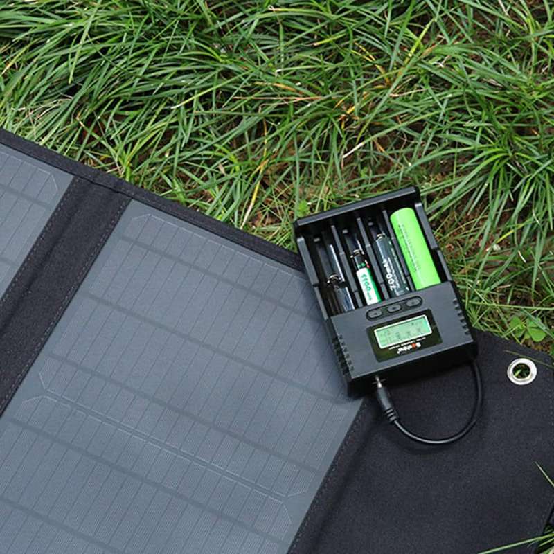 Soshine H4 LCD Li-ion/NiMH/LiFePO4 Battery Charger for 14500 18350 18650 26650 AA AAA C