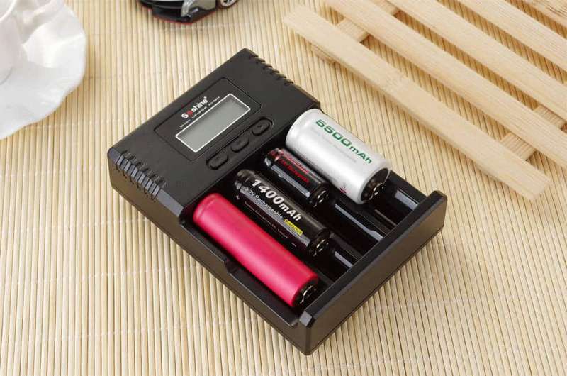 Soshine H4 LCD Li-ion/NiMH/LiFePO4 Battery Charger for 14500 18350 18650 26650 AA AAA C