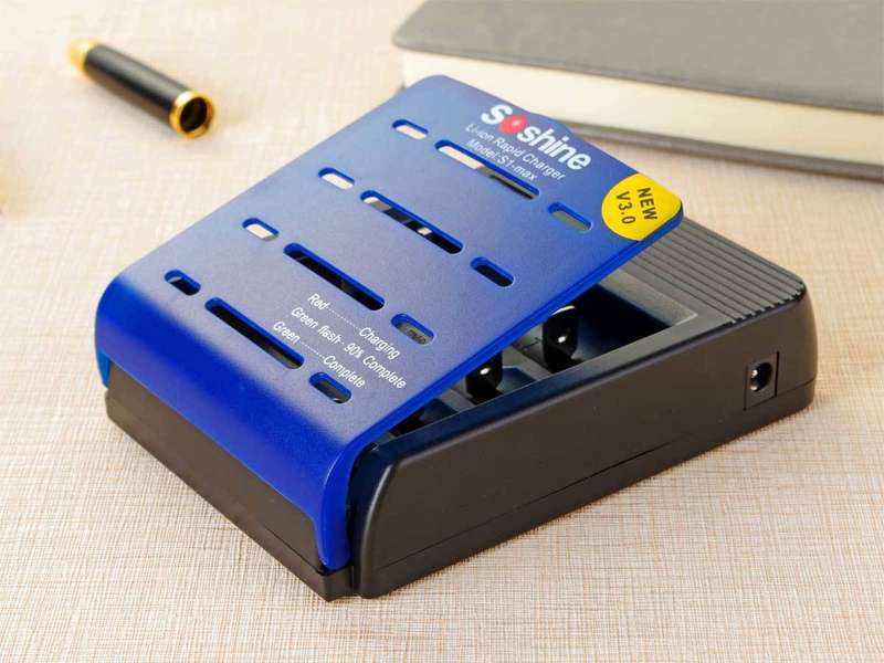 Soshine S1 Max Speedy Smart Charger for 18650 17500 18500 17650 Li-Ion Batteries