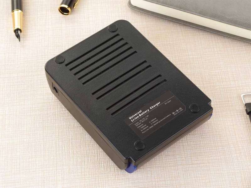 Soshine S1 Max Speedy Smart Charger for 18650 17500 18500 17650 Li-Ion Batteries