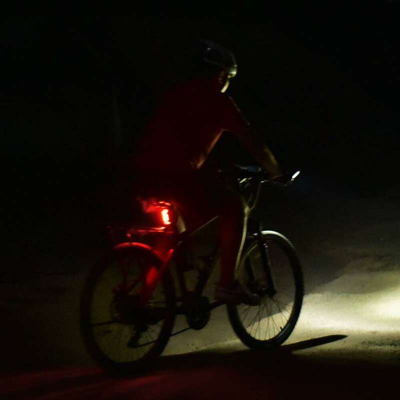 Wuben B2 Bicycle Light 1300 Lumen 280m Throw Rechargeable with 18650 or 21700 Battery