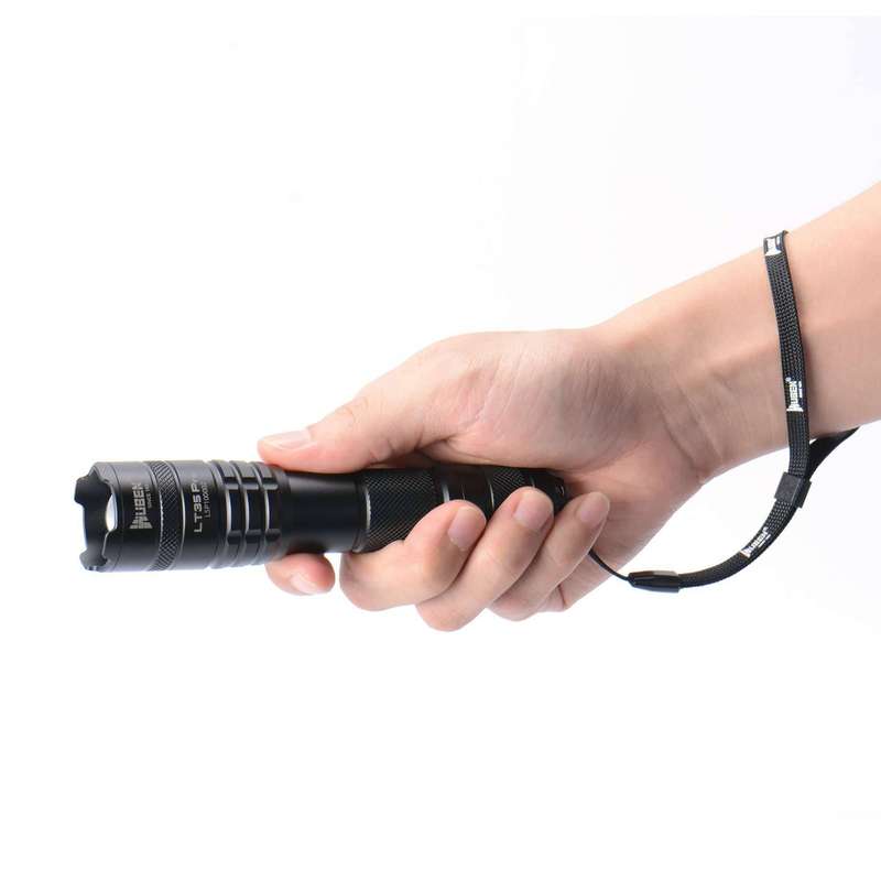 Wuben LT35 Pro Zoomable 1200lm 200m 18650 Battery Light for Outdoor
