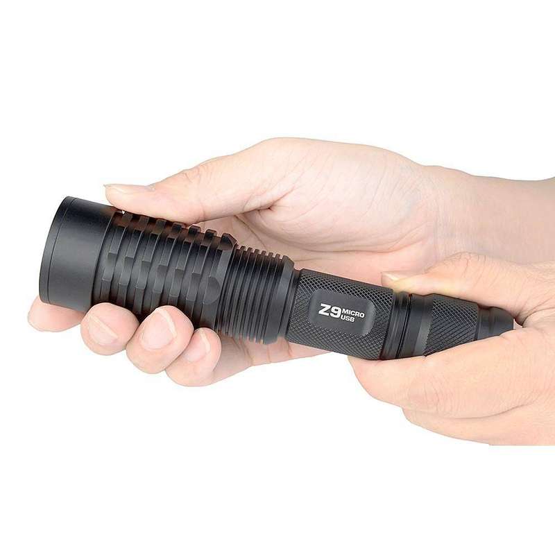 TrustFire Z9 Zoom 600 Lumen 260m Flashlight