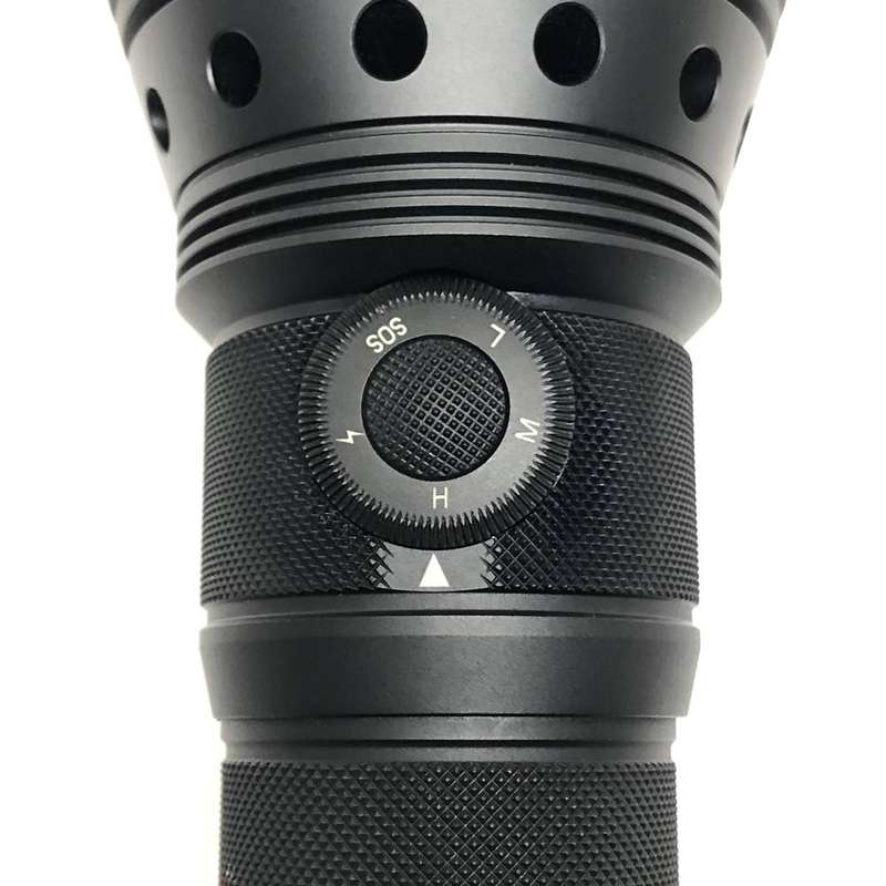 Powertac X10K Destroyer 10500 Lumen 675m throw Rechargeable LED Flashlight