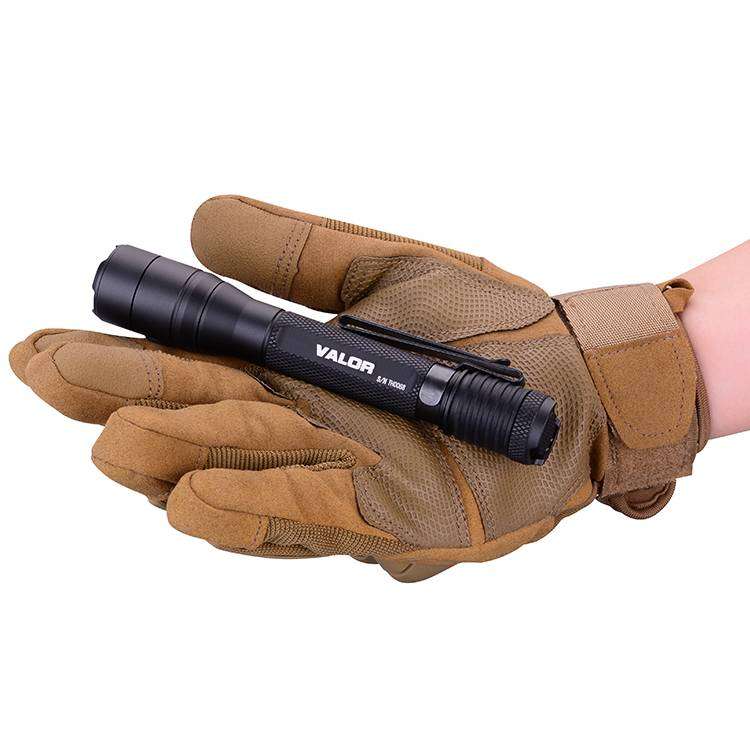 Powertac Valor 2AA 800 Lumen, 138m Throw