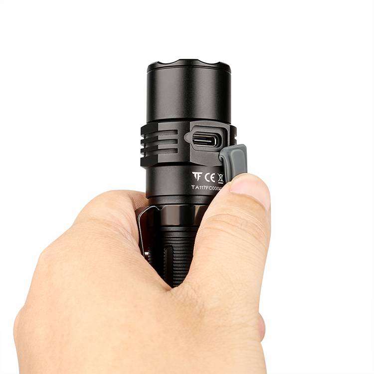 TrustFire T21R Hunting Kit 2600 Lumens Flashlight with 228m Throw
