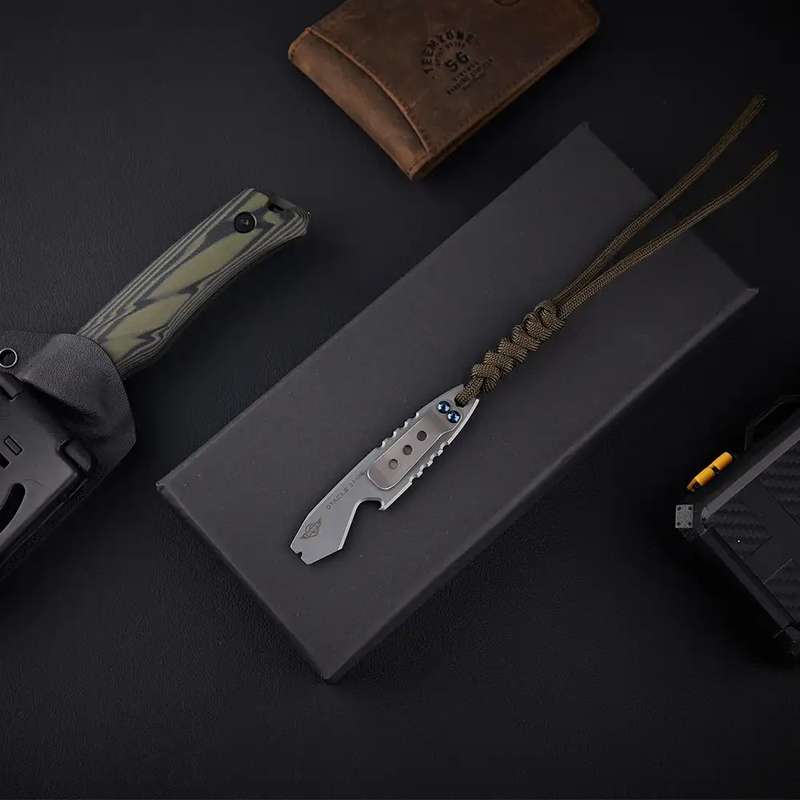 Otacle 2 Mini 3-in-1 EDC Titanium Pry Bar with Pocket Clip