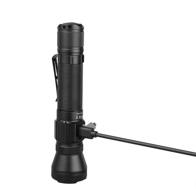Trustfire T15R, 2350 Lumen, 310m throw, rechargeable EDC flashlight