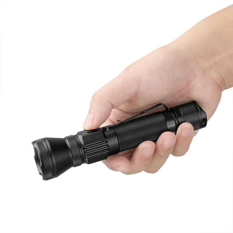 Trustfire T15R, 2350 Lumen, 310m throw, rechargeable EDC flashlight