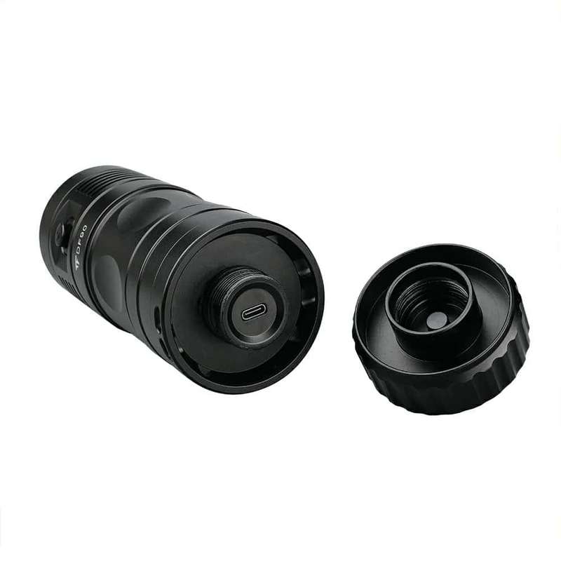 TrustFire DF90 15000 Lumen 168m Diving Flashlight