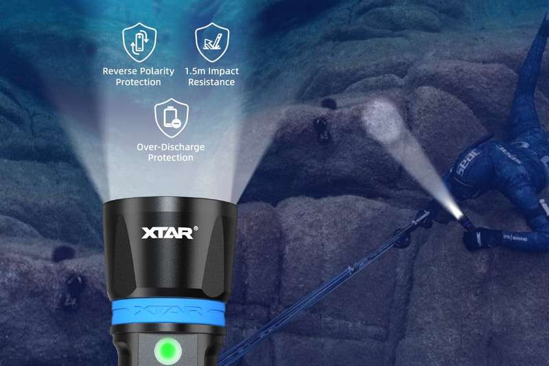 XTAR Hunter DH1 1600 Lumens Dive Light for Spearfishing