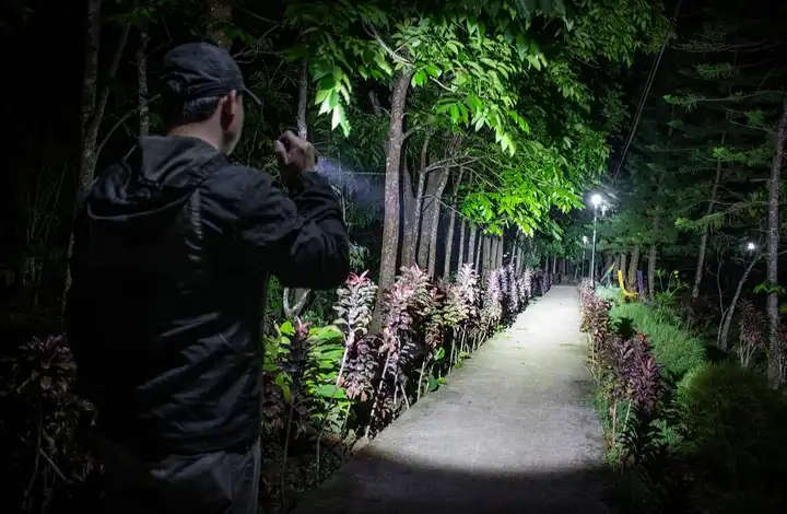 Sofirn C8L 3100 Lumen 531m Throw Rechargeable Flashlight with 21700 Battery