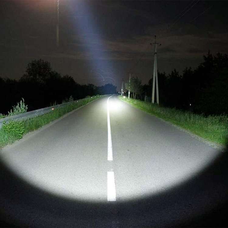 Sofirn C8G 2000 Lumen 565m Throw Rechargeable Flashlight with 21700 Battery