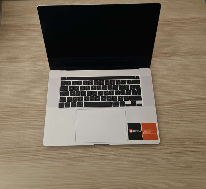 Macbook Pro 16inch Retina Touchbar 8-Core i9 32GB RAM 1TB SSD (Pre-Owned)