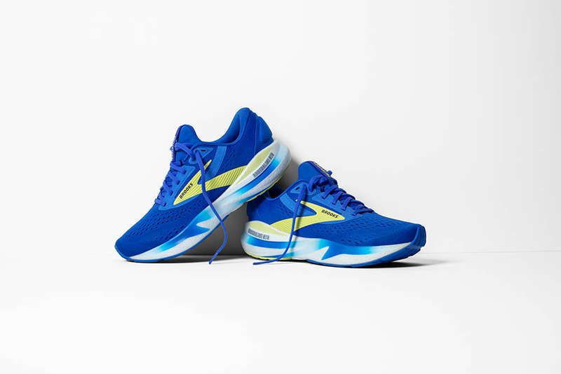 Brooks Adrenaline GTS 24 Men's Wide/ 2E (Cobolt/Neo Yellow/Peacoat)