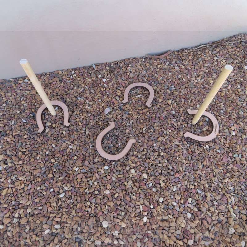 Trendify Horseshoe Toss Game With Bag