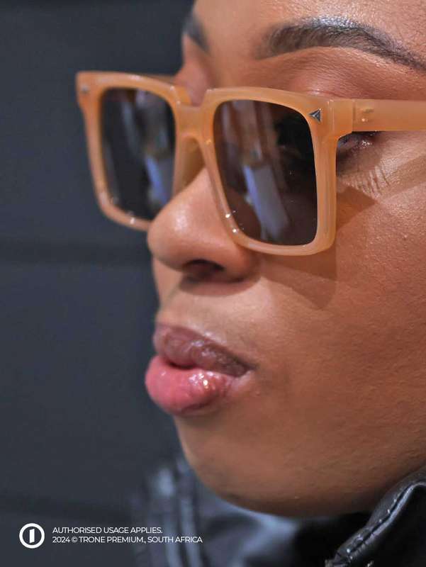 Clag frame Sunglass