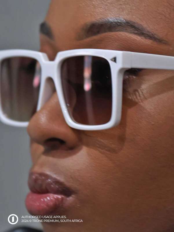 Clag frame Sunglass