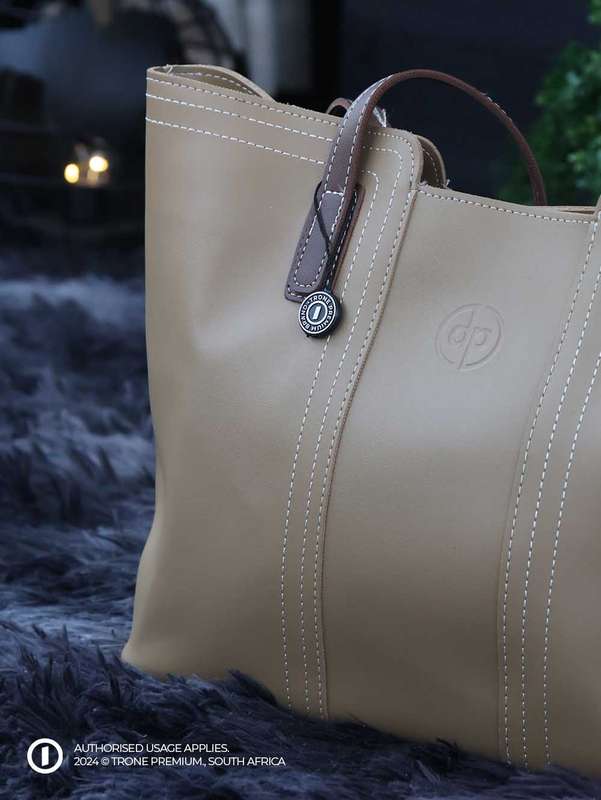 Debbie Patricks' Large Threaded Tote Bag - Brown