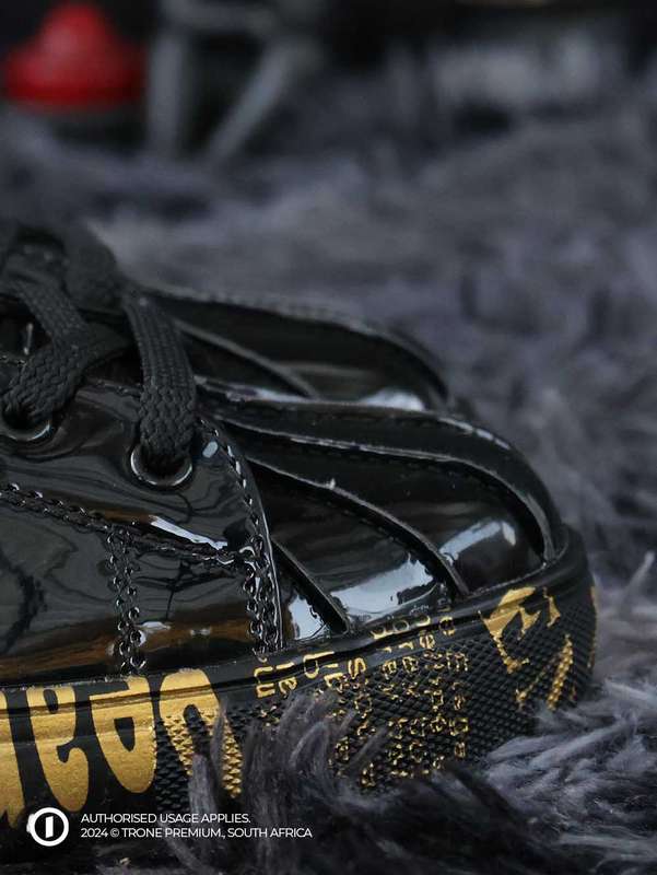 Glossy Glacia II Sneakers - Black