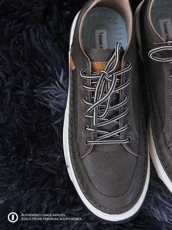 Grit Leather Laced Sneaker - Brown