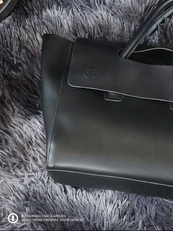 Debbie Patricks' Casual Tote Bag - Black