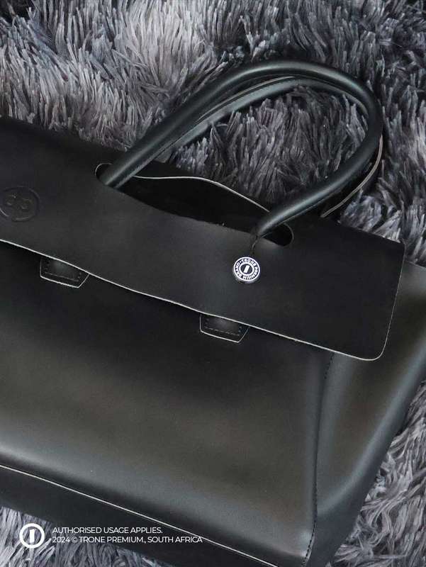 Debbie Patricks' Casual Tote Bag - Black