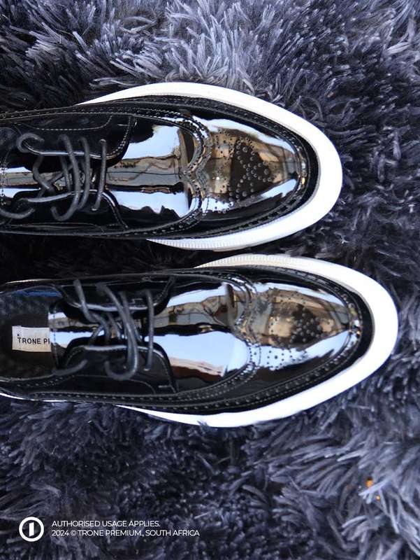Trone Carrington Loafers - Gloss Black + White