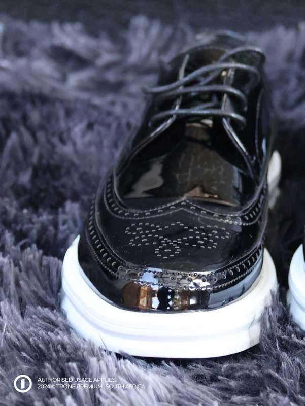 Trone Carrington Loafers - Gloss Black + White