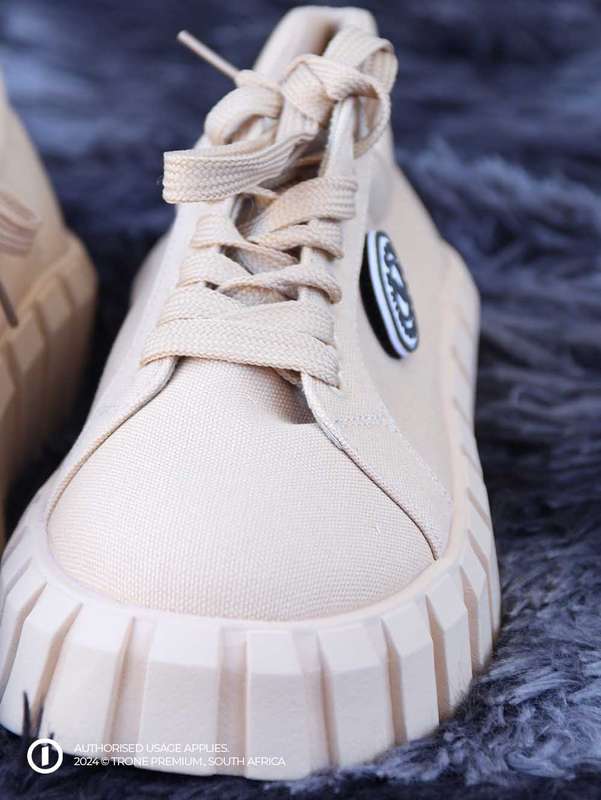 Trone Evoke Chuck Sneakers - Cream