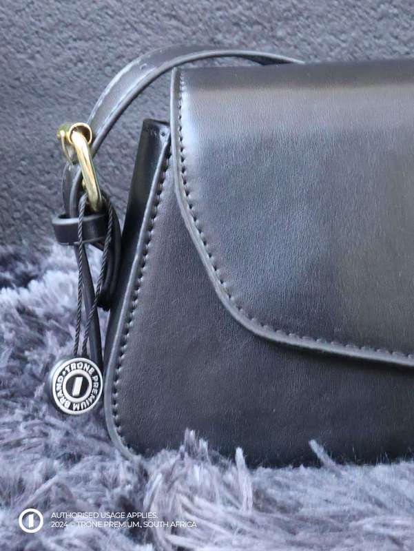 Debbie Patricks' Luxury Crossbody Bag - Black
