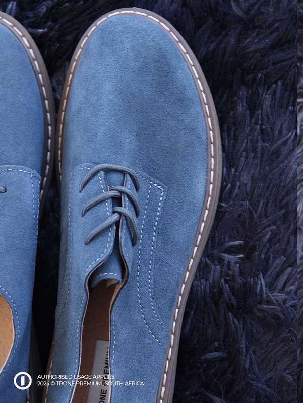 Debbie Patricks' Wildtrek flat bottoms - Blue